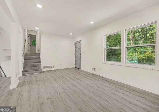 Photo 3 of Single family home for sale at 1963 Candace Ln Se, Atlanta, GA 30316 | MLS# 10851897 | Listing updated on 2026-10-07