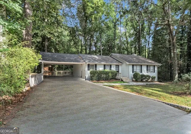 Photo 1 of Single family home for sale at 1865 Oak Ridge Way Nw, Lawrenceville, GA 30044 | MLS# 10849342 | Listing updated on 2026-10-05
