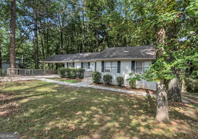 Photo 2 of Single family home for sale at 1865 Oak Ridge Way Nw, Lawrenceville, GA 30044 | MLS# 10849342 | Listing updated on 2026-10-05