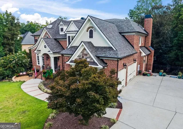 Photo 2 of Mansion for sale at 1435 Lanier Ct Ne, Atlanta, GA 30319 | MLS# 10841519 | Listing updated on 2026-09-24