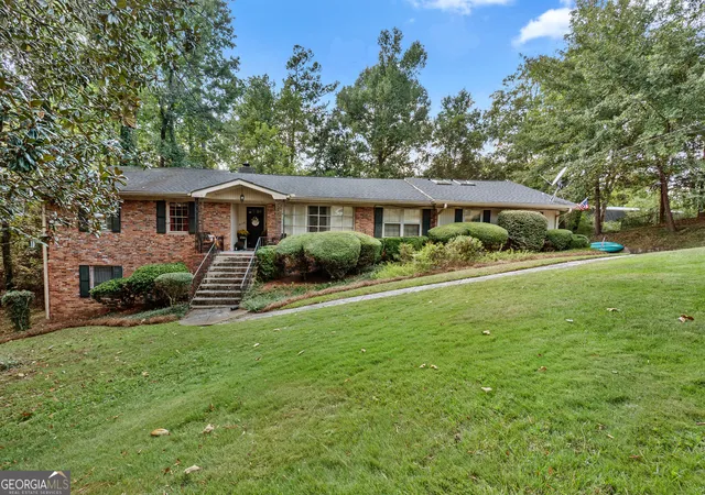 Photo 1 of Sale Pending at 878 Captain Kell Dr, Macon, GA 31204 | MLS# 10852005 | Listing updated on 2026-10-07
