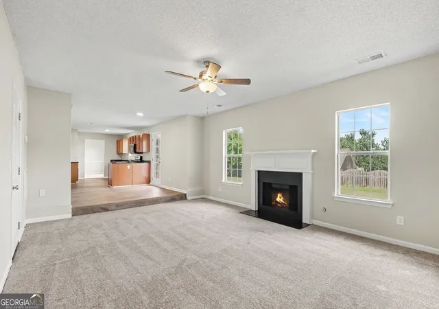 Photo 4 of Single family home for sale at 6182 Giles Rd, Lithonia, GA 30058 | MLS# 10837760 | Listing updated on 2026-09-15