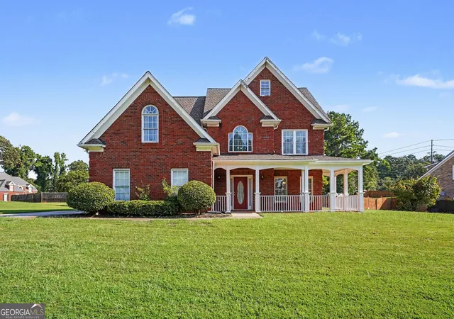 Photo 1 of Single family home for sale at 2002 Evergreen Dr Se, Conyers, GA 30013 | MLS# 10842828 | Listing updated on 2026-09-27
