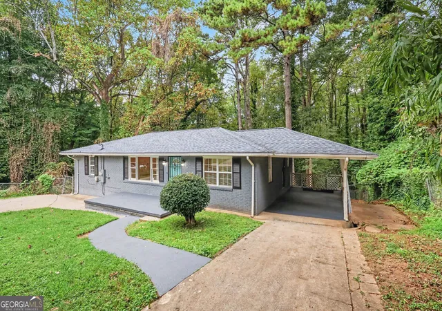 Photo 1 of Sale Pending at 1401 Plaza Ave Sw, Atlanta, GA 30310 | MLS# 10849054 | Listing updated on 2026-10-28