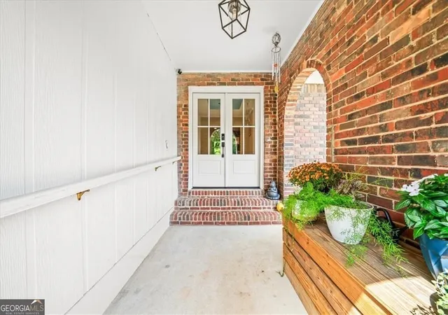 Photo 2 of Single family home for sale at 700 John Ward Rd Sw, Marietta, GA 30064 | MLS# 10852658 | Listing updated on 2026-10-08