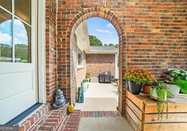 Photo 3 of Single family home for sale at 700 John Ward Rd Sw, Marietta, GA 30064 | MLS# 10852658 | Listing updated on 2026-10-08