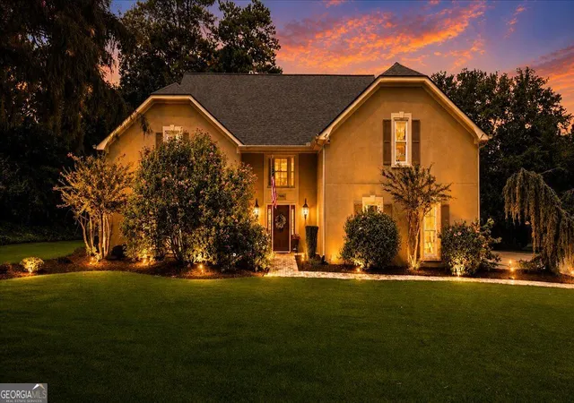 Photo 1 of Single family home for sale at 12080 Magnolia Crescent Dr, Roswell, GA 30075 | MLS# 10827167 | Listing updated on 2026-10-08