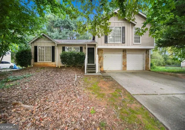Photo 1 of Single family home for sale at 2883 Knollberry Ln, Decatur, GA 30034 | MLS# 10842070 | Listing updated on 2026-09-09