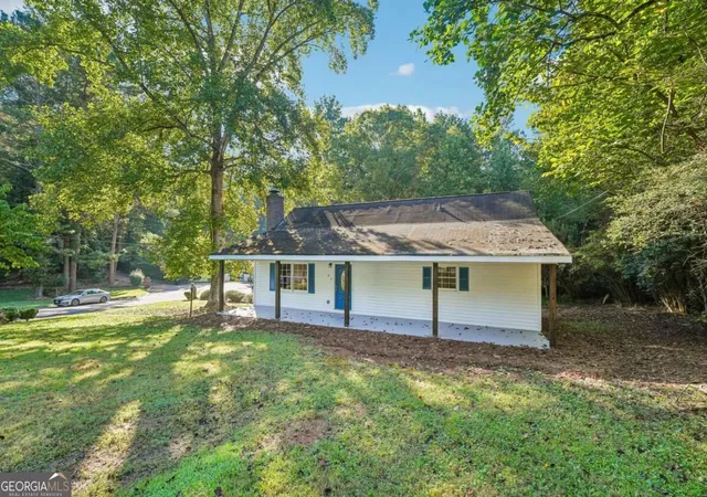 Single family home for sale at 22 Oak Cir, Dallas, GA 30157 | MLS# 10846264 | Listing updated on 2026-10-08