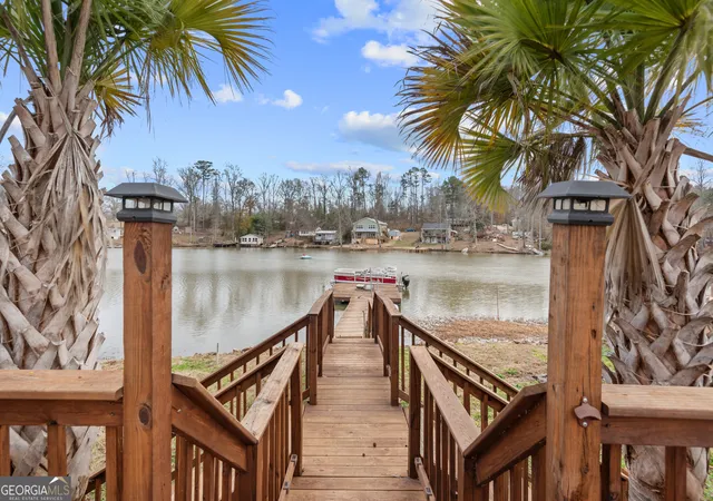 Photo 3 of Single family home for sale at 180 Southern Shrs Rd, Jackson, GA 30233 | MLS# 10851599 | Listing updated on 2026-10-07