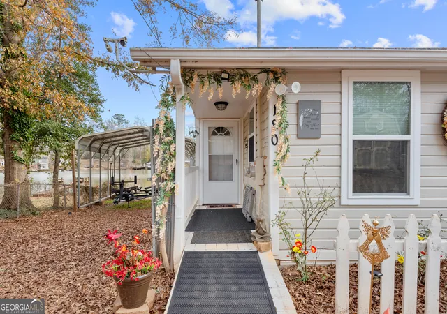 Photo 3 of Single family home for sale at 180 Southern Shrs Rd, Jackson, GA 30233 | MLS# 10851599 | Listing updated on 2026-10-07