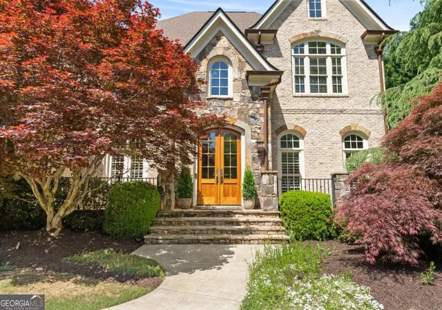 Photo 2 of Mansion for sale at 3080 Creek Tree Ln, Cumming, GA 30041 | MLS# 10808336 | Listing updated on 2026-10-07