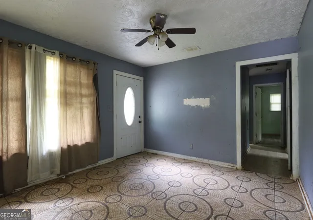 Photo 2 of Single family home for sale at 6096 Blackhawk Trl Se, Mableton, GA 30126 | MLS# 10842986 | Listing updated on 2026-09-10