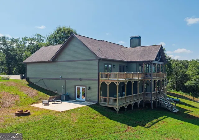 Photo 3 of Single family home for sale at 452 Captains Ct, Clarkesville, GA 30523 | MLS# 10845447 | Listing updated on 2026-09-28