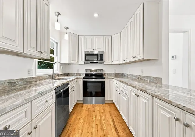Photo 3 of Single family home for sale at 298 Faulkner St, Cleveland, GA 30528 | MLS# 10837344 | Listing updated on 2026-09-16