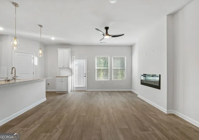 Photo 3 of Townhouse for sale at 3664 Pkwy James Dr, Snellville, GA 30039 | MLS# 10849782 | Listing updated on 2026-10-04