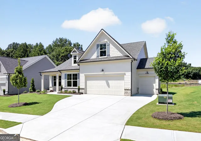Photo 3 of Single family home for sale at 2021 Oconee Blf Dr, Athens, GA 30601 | MLS# 10876327 | Listing updated on 2026-10-27