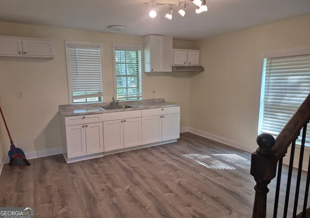 Photo 2 of Single family home for sale at 395 S Elm St, Commerce, GA 30529 | MLS# 10839891 | Listing updated on 2026-09-17