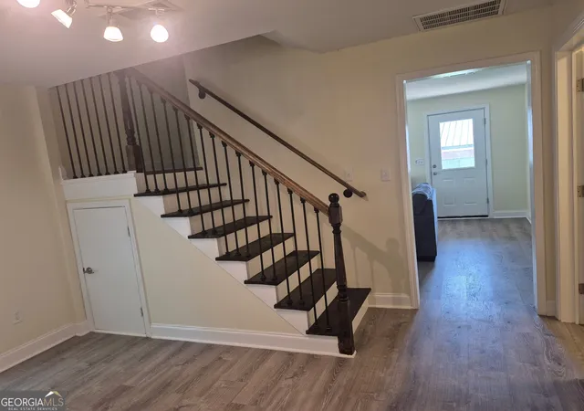 Photo 3 of Single family home for sale at 395 S Elm St, Commerce, GA 30529 | MLS# 10839891 | Listing updated on 2026-09-17