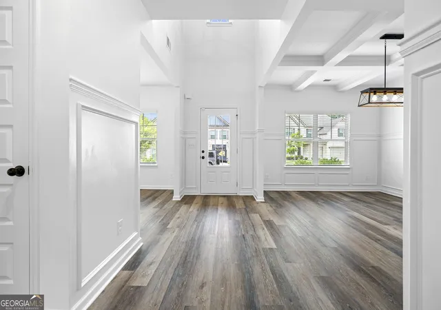 Photo 4 of Single family home for sale at 5673 Wyncreek Cir SW, Atlanta, GA 30331 | MLS# 10880046 | Listing updated on 2026-10-27