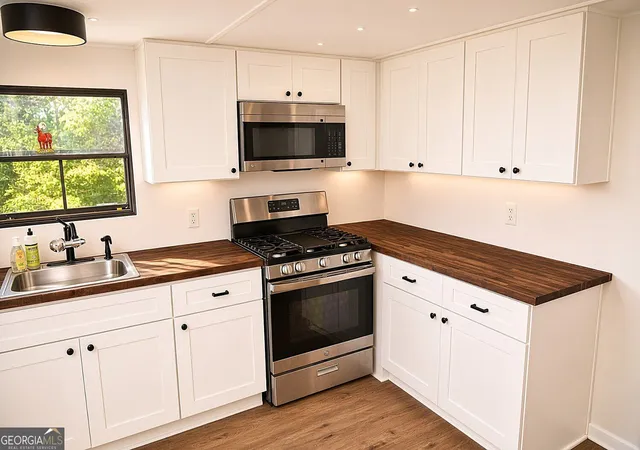 Photo 4 of Manufactured home for sale at 7 Medford Ln, Blairsville, GA 30512 | MLS# 10844710 | Listing updated on 2026-09-11