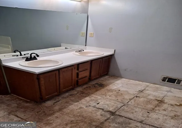 Photo 3 of Single family home for sale at 787 Tuesday Way, Jonesboro, GA 30238 | MLS# 10847456 | Listing updated on 2026-09-30