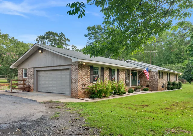 Photo 2 of Single family home for sale at 3384 Dames Fry Rd, Forsyth, GA 31029 | MLS# 10837920 | Listing updated on 2026-09-18