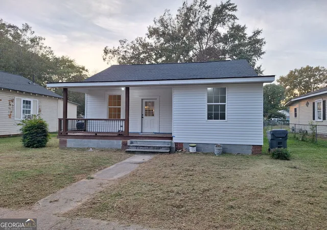 Photo 1 of Single family home for sale at 233 3rd Street, Cedartown, GA 30125 | MLS# 10879538 | Listing updated on 2026-10-27