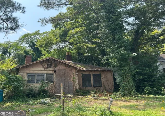 Photo 2 of Single family home for sale at 576 Cleveland St, Macon, GA 31206 | MLS# 10781796 | Listing updated on 2026-09-24