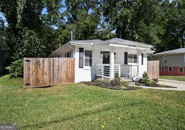 Photo 2 of Single family home for sale at 1099 Harwell St NW, Atlanta, GA 30314 | MLS# 10872389 | Listing updated on 2026-10-28
