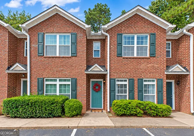 Condo for sale at 637 Huntington Rd #C2, Athens, GA 30606 | MLS# 10847655