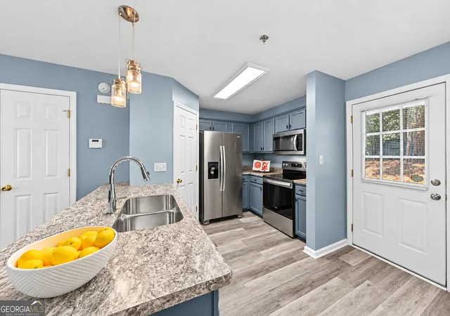 Photo 4 of Condo for sale at 637 Huntington Rd #C2, Athens, GA 30606 | MLS# 10847655 | Listing updated on 2026-09-30
