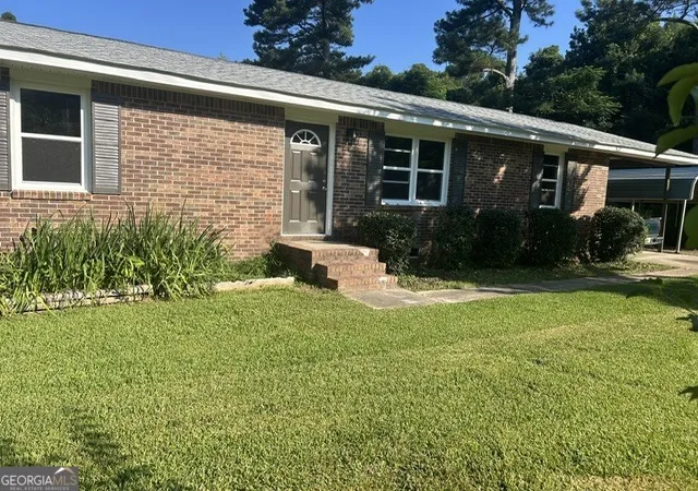 Photo 2 of Single family home for sale at 330 Elder Rd, Griffin, GA 30223 | MLS# 10802161 | Listing updated on 2026-09-12