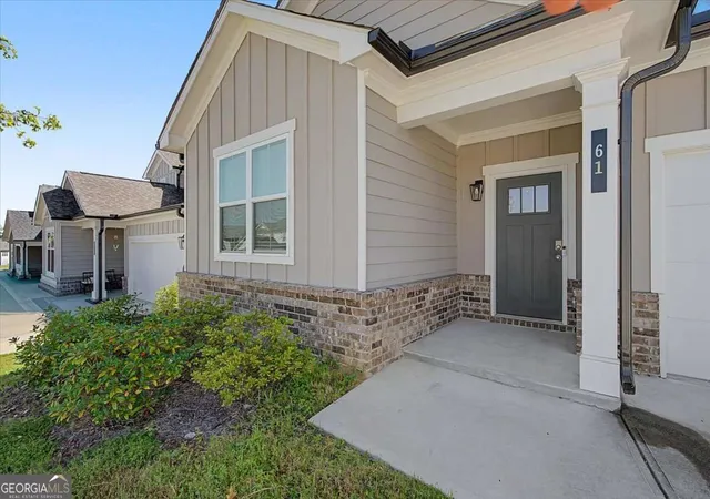 Photo 3 of Single family home for sale at 61 Dew Drop Point, Dallas, GA 30157 | MLS# 10844202 | Listing updated on 2026-09-11