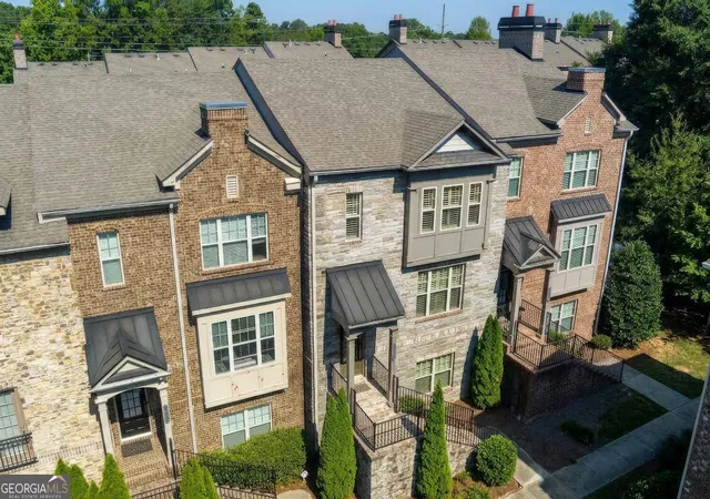Photo 3 of Townhouse for sale at 2627 Vintage Dr, Alpharetta, GA 30009 | MLS# 10843218 | Listing updated on 2026-09-11