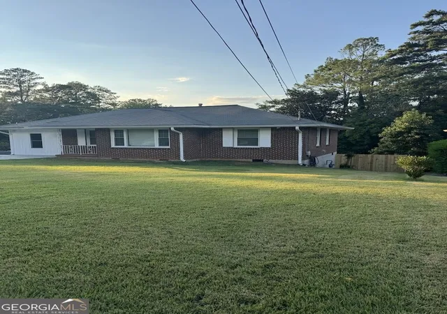 Photo 2 of Single family home for sale at 3067 Barksdale Cir, Atlanta, GA 30344 | MLS# 10851224 | Listing updated on 2026-10-06