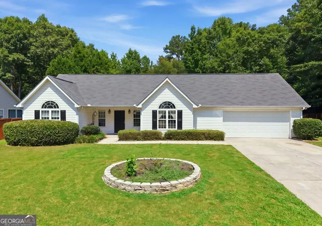 Photo 2 of Single family home for sale at 540 Windermere Dr, Loganville, GA 30052 | MLS# 10837662 | Listing updated on 2026-09-15