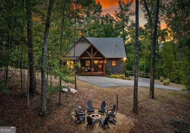 Photo 1 of Single family home for sale at 1081 Dills Rd, Blue Ridge, GA 30513 | MLS# 10852120 | Listing updated on 2026-10-08