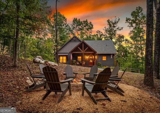 Photo 2 of Single family home for sale at 1081 Dills Rd, Blue Ridge, GA 30513 | MLS# 10852120 | Listing updated on 2026-10-08