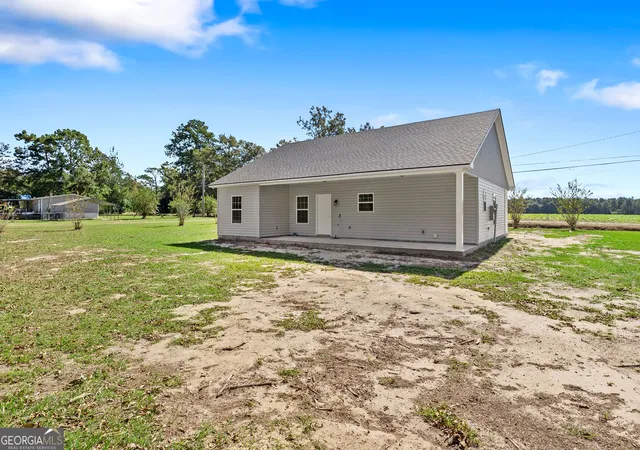 Photo 3 of Single family home for sale at 156 Proctor St, Pelham, GA 31779 | MLS# 10880103 | Listing updated on 2026-10-29