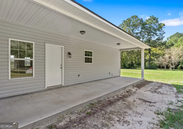Photo 4 of Single family home for sale at 156 Proctor St, Pelham, GA 31779 | MLS# 10880103 | Listing updated on 2026-10-29