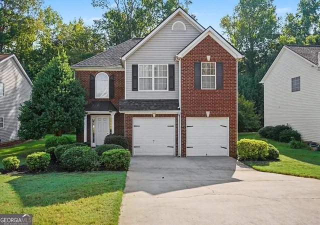 Single family home for sale at 312 Jasmine Dr, Locust Grove, GA 30248 | MLS# 10852223