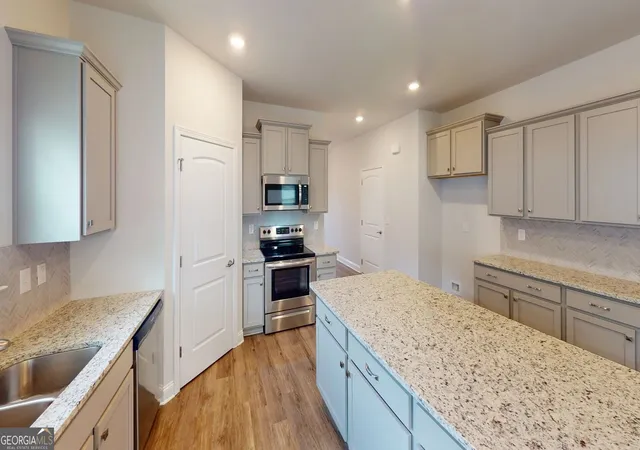 Photo 4 of Single family home for sale at 3028 Fairway Dr #LOT 945, Villa Rica, GA 30180 | MLS# 10827714 | Listing updated on 2026-10-06