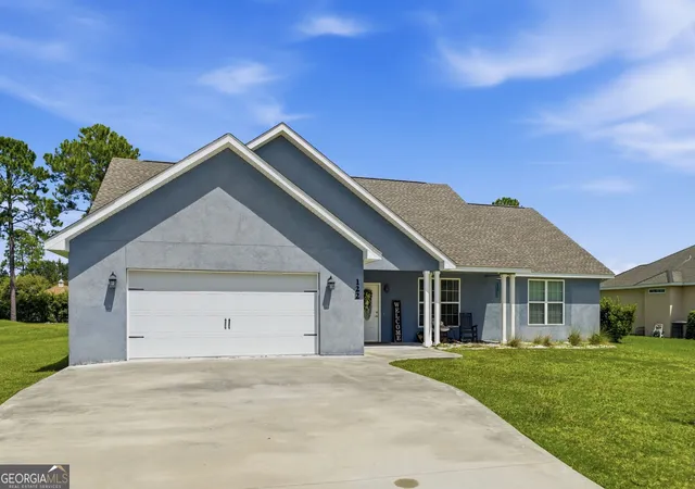 Photo 2 of Single family home for sale at 122 Silver Blf Cir, Brunswick, GA 31523 | MLS# 10839934 | Listing updated on 2026-10-08