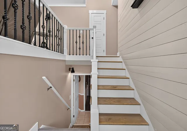 Photo 3 of Single family home for sale at 2475 Azalea Dr, Loganville, GA 30052 | MLS# 10851800 | Listing updated on 2026-10-09