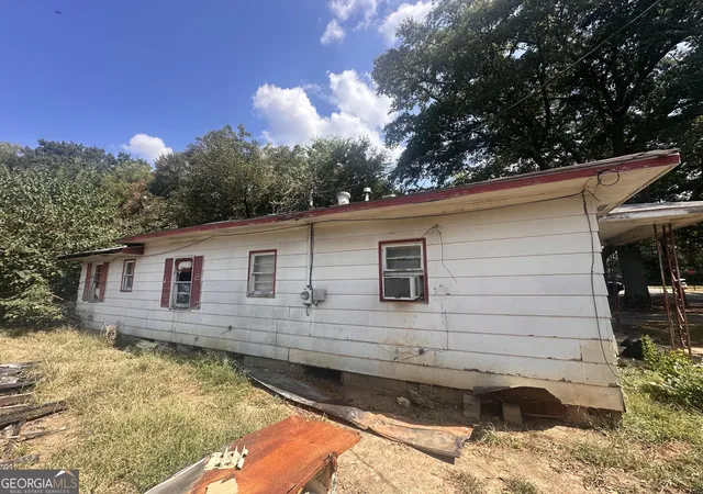 Photo 3 of Single family home for sale at 833 Cleo St, Cedartown, GA 30125 | MLS# 10849419 | Listing updated on 2026-10-17