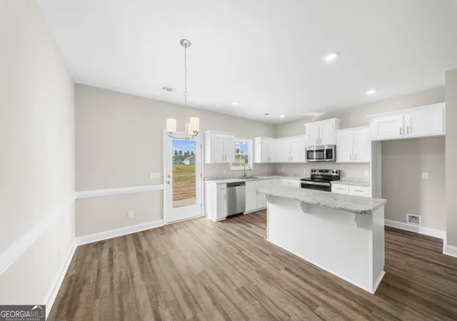 Photo 4 of Single family home for sale at 664 Belfast Loop #185, Ellabell, GA 31308 | MLS# 10842862 | Listing updated on 2026-09-09