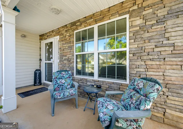 Photo 4 of Single family home for sale at 670 Majesty Xing, Winder, GA 30680 | MLS# 10847186 | Listing updated on 2026-10-08