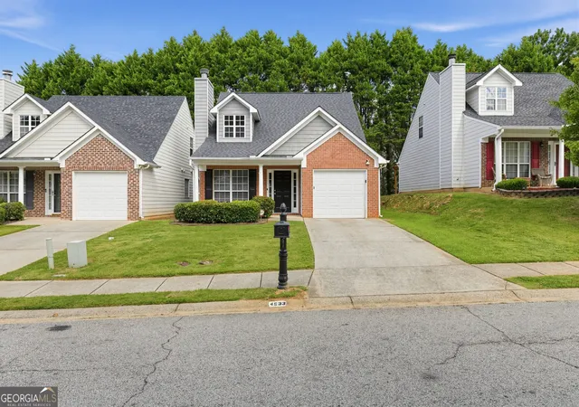Single family home for sale at 4533 Ravenwood Pl, Union City, GA 30291 | MLS# 10844447