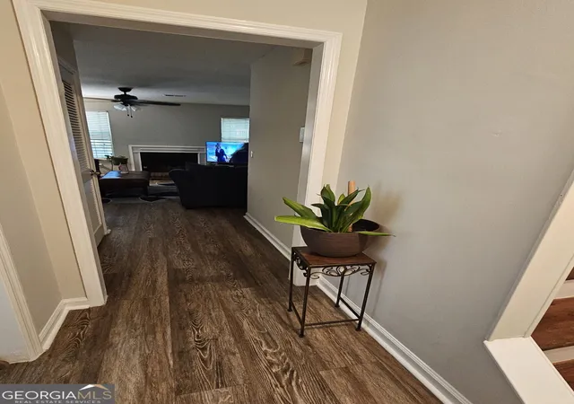 Photo 3 of Sale Pending at 276 Juliet Ln Sw, Marietta, GA 30008 | MLS# 10835098 | Listing updated on 2026-10-09